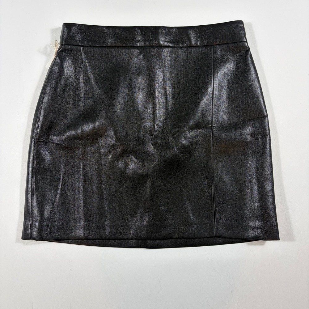 Wilfred Patio Mini Skirt Womens Size 4 Faux Vegan Leather Black NEW